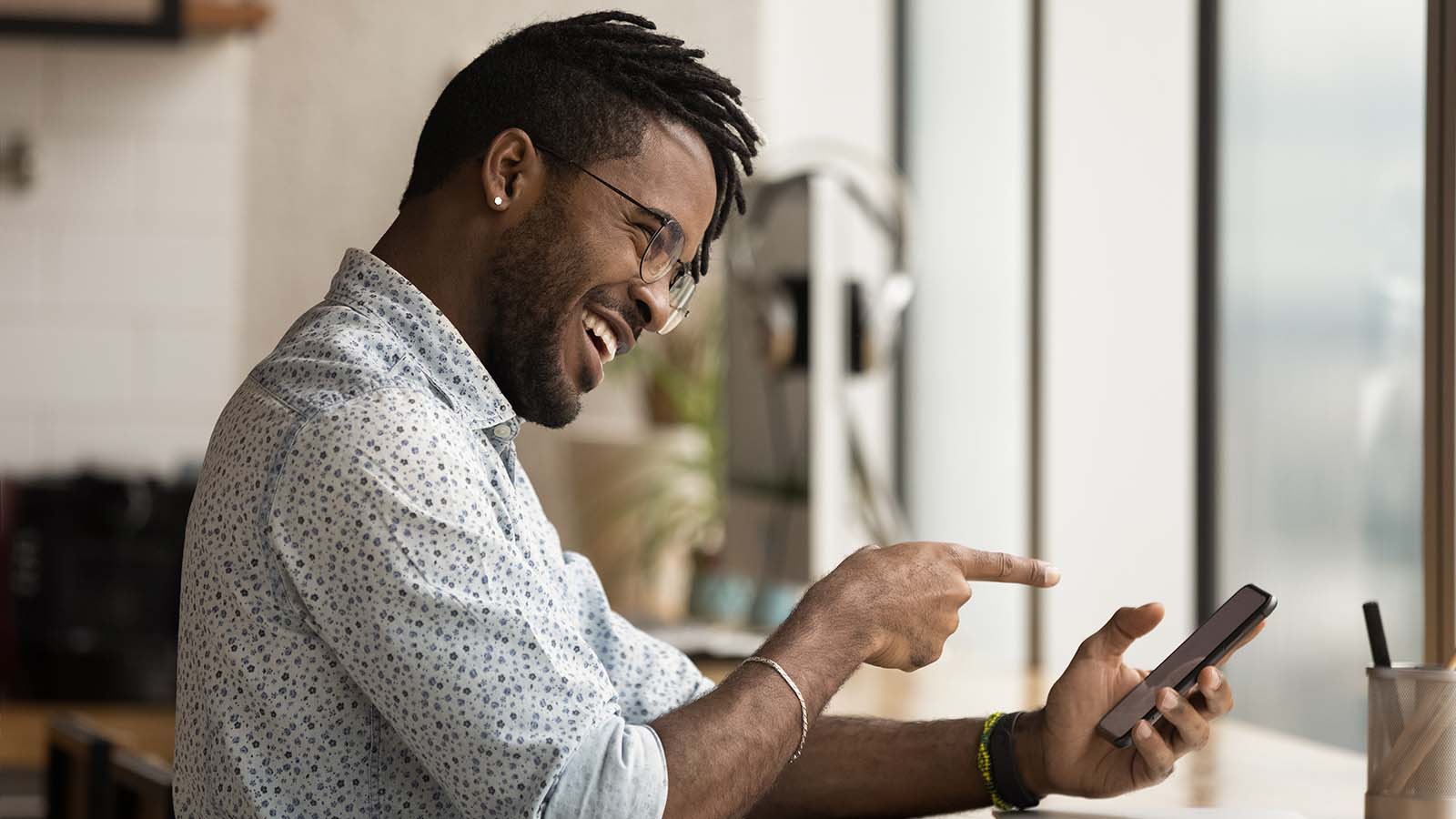 AVAS GPS Tracking Automate your Vehicle, Automate your Life!